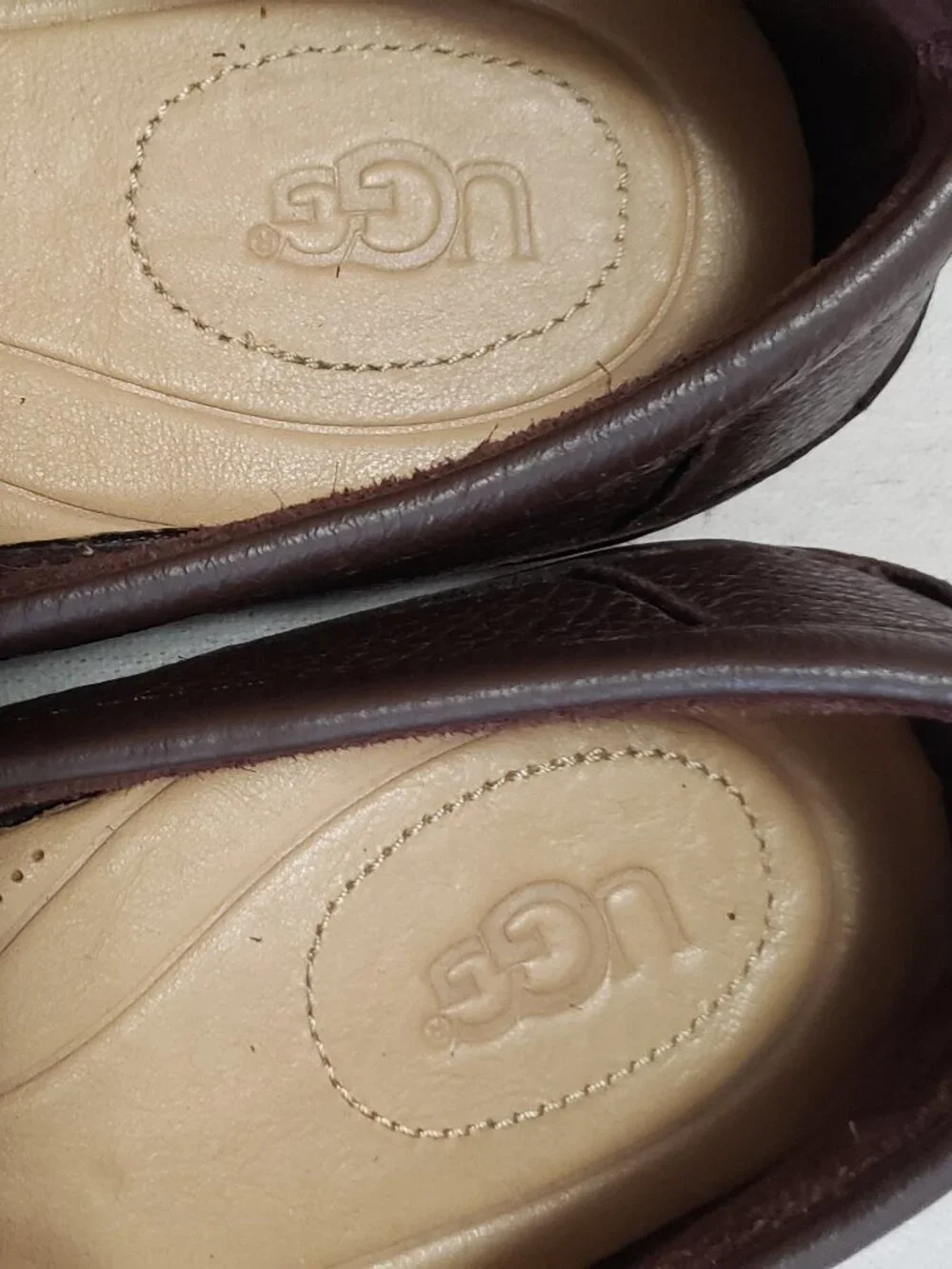 UGG Australia Men's Size 8 Dark Brown Loafers Flat Leather Slip On Laces Shoes